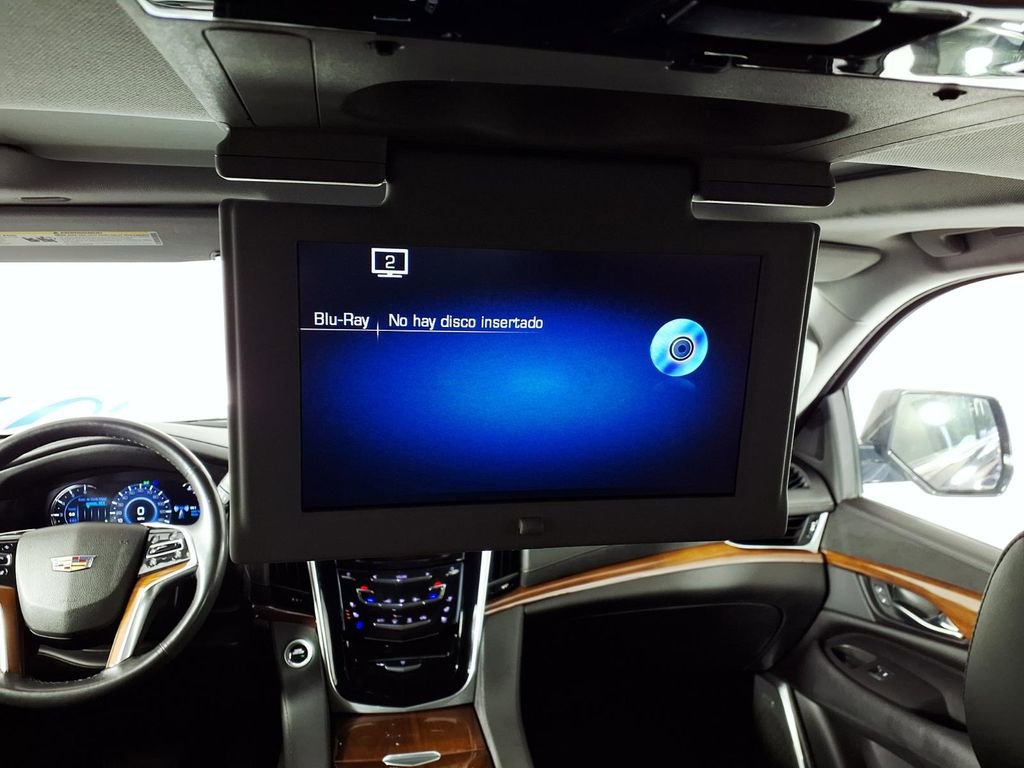 Used 2020 Cadillac Escalade Premium Luxury RWD image 13