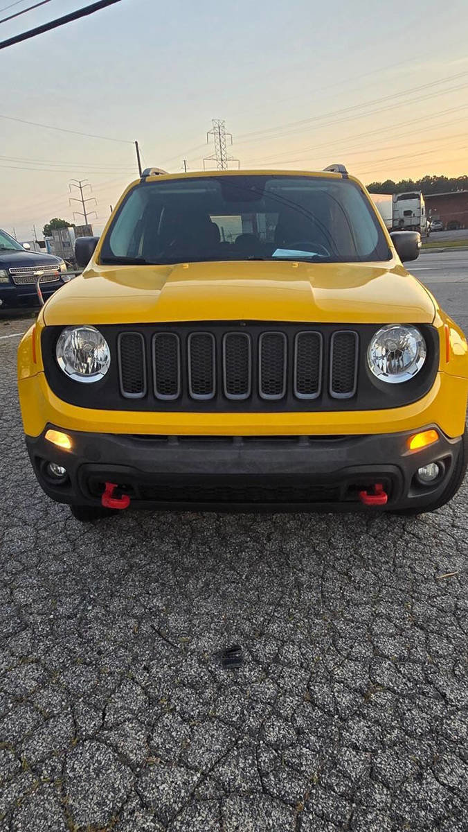 Used 2015 Jeep Renegade Trailhawk w/ Popular Equipment Group image 3