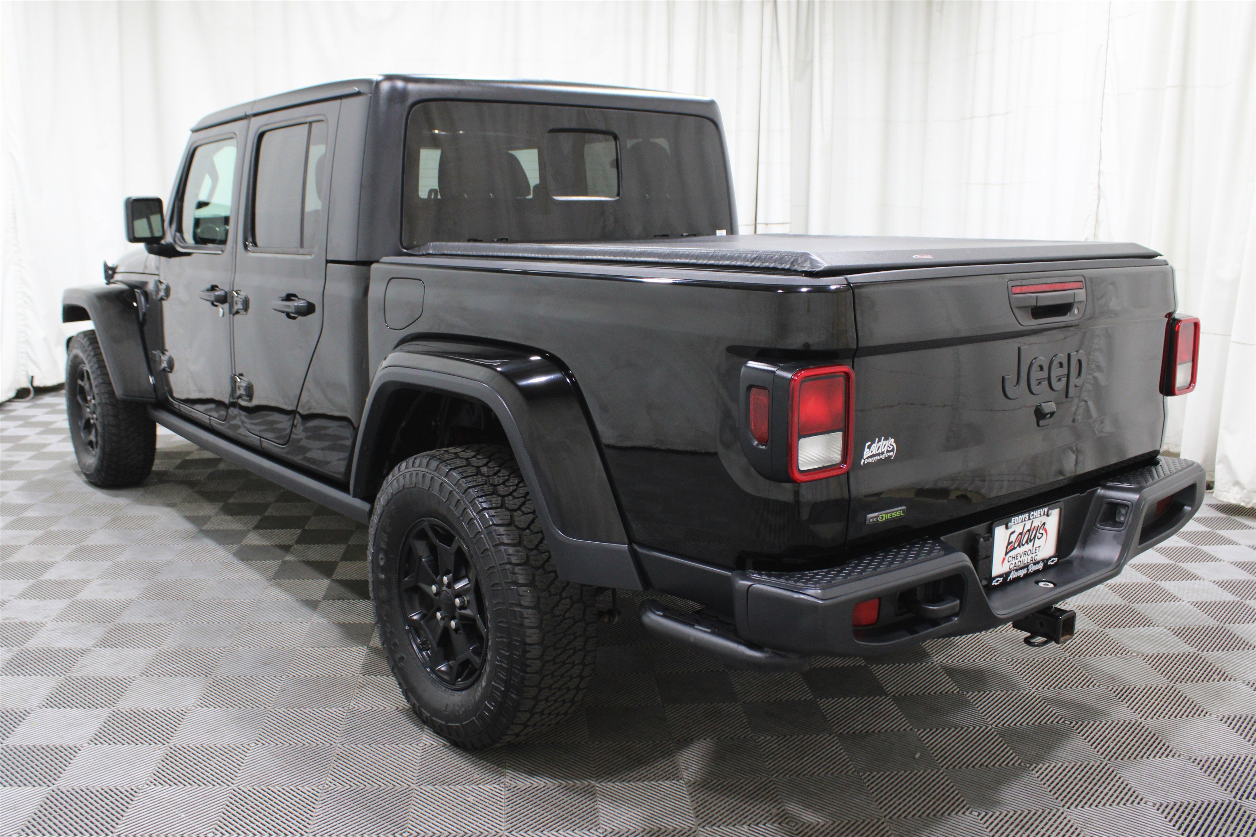 Used 2021 Jeep Gladiator Willys image 36