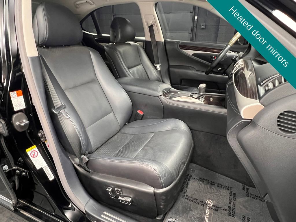 Used 2017 Lexus LS 460 w/ Comfort Package RWD image 7