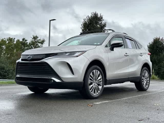 Used 2023 Toyota Venza XLE AWD/4WD image 19