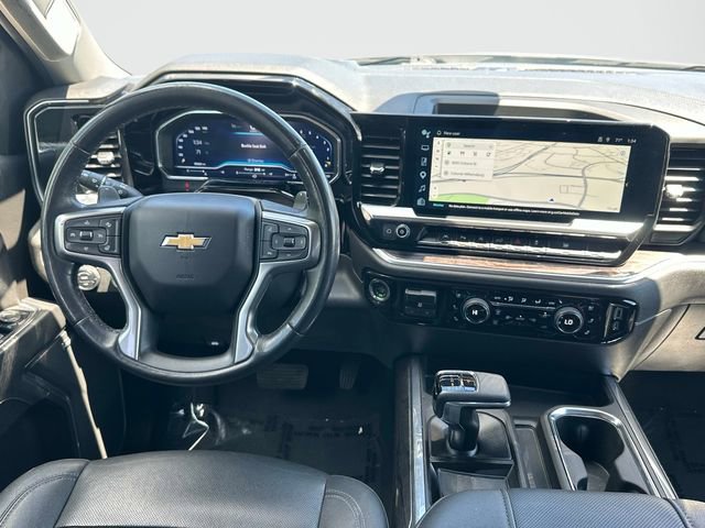Used 2023 Chevrolet Silverado 1500 LTZ AWD/4WD image 2