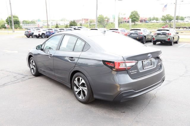 Used 2025 Subaru Legacy Premium AWD/4WD image 6