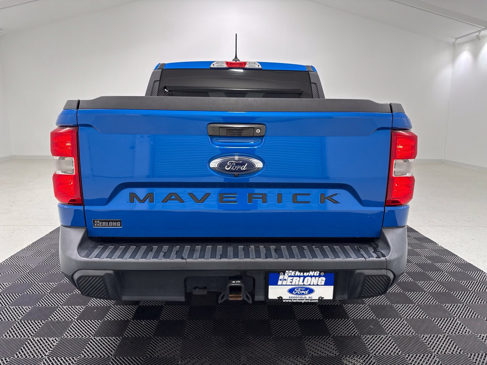 Used 2022 Ford Maverick XL FWD image 6