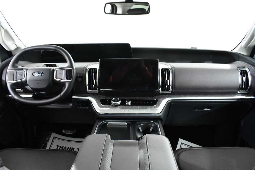 New 2026 Ford Expedition Platinum w/ Platinum Ultimate Package AWD/4WD image 7