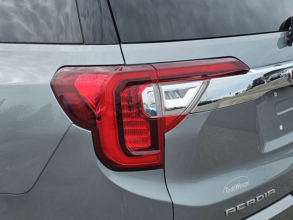 Certified 2023 GMC Acadia Denali w/ Denali Ultimate Package AWD/4WD image 42
