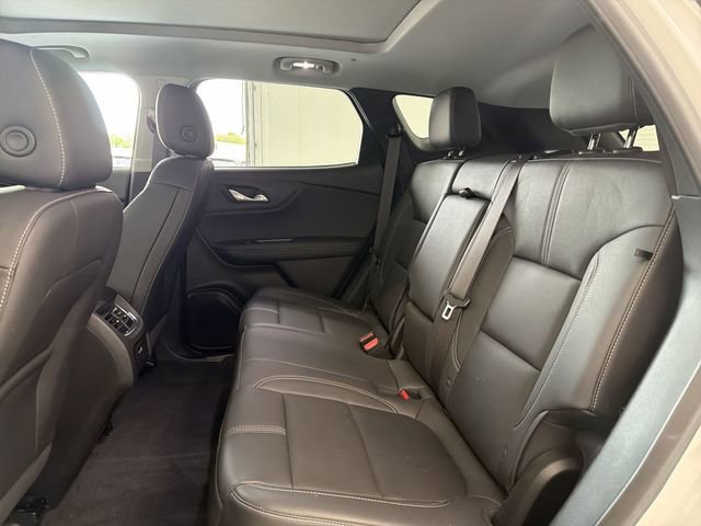 Certified 2024 Chevrolet Blazer LT w/ Midnight/Sport Edition FWD image 17