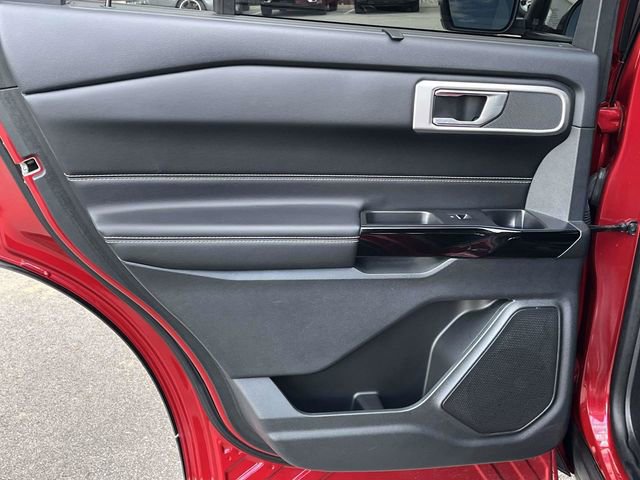 Used 2022 Ford Explorer ST image 17