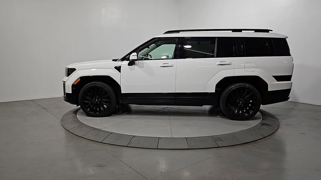 Used 2024 Hyundai Santa Fe Calligraphy image 2