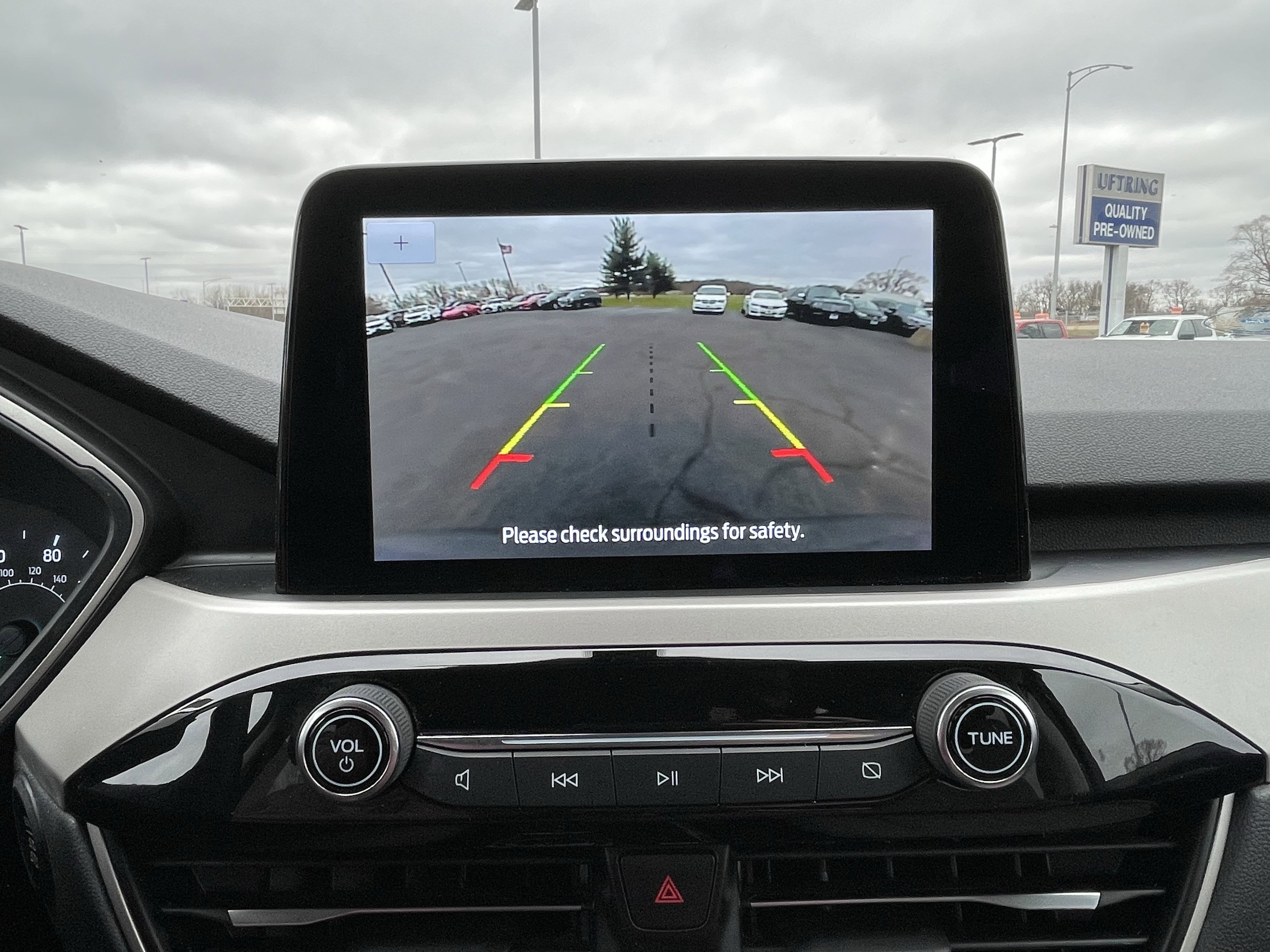 Used 2022 Ford Escape SE w/ Cold Weather Package image 32