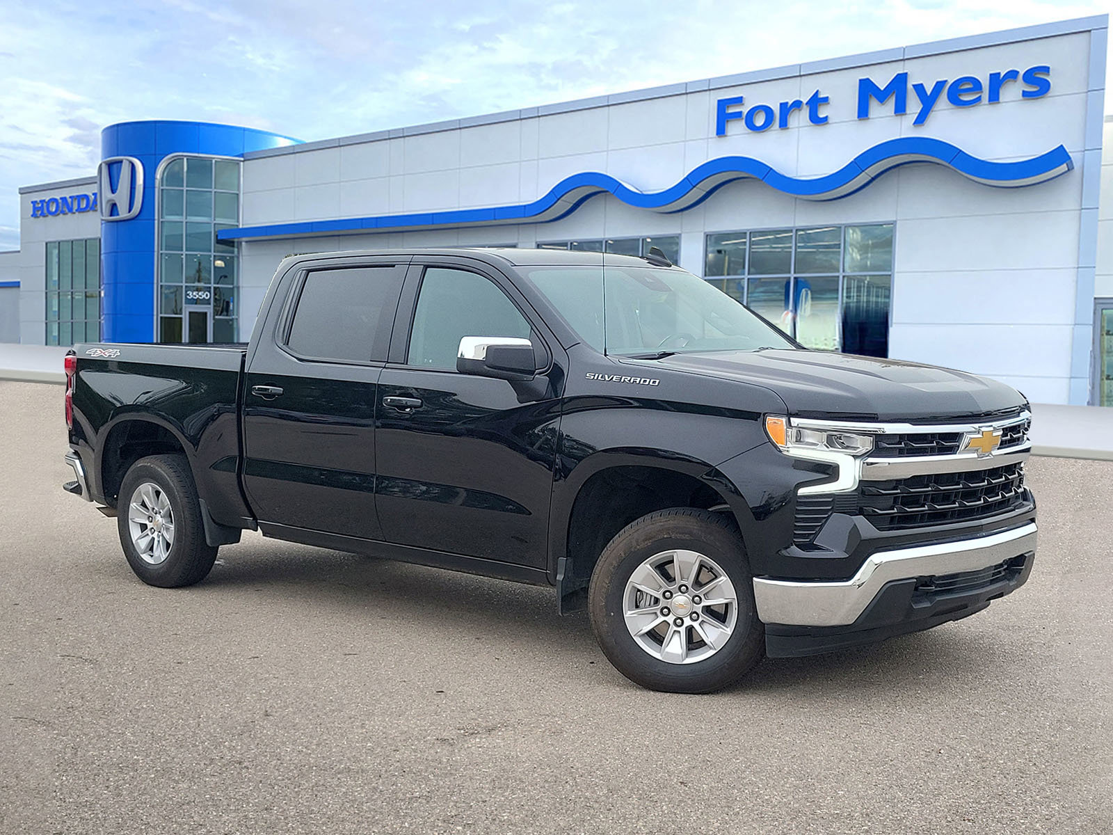 Used 2025 Chevrolet Silverado 1500 LT
