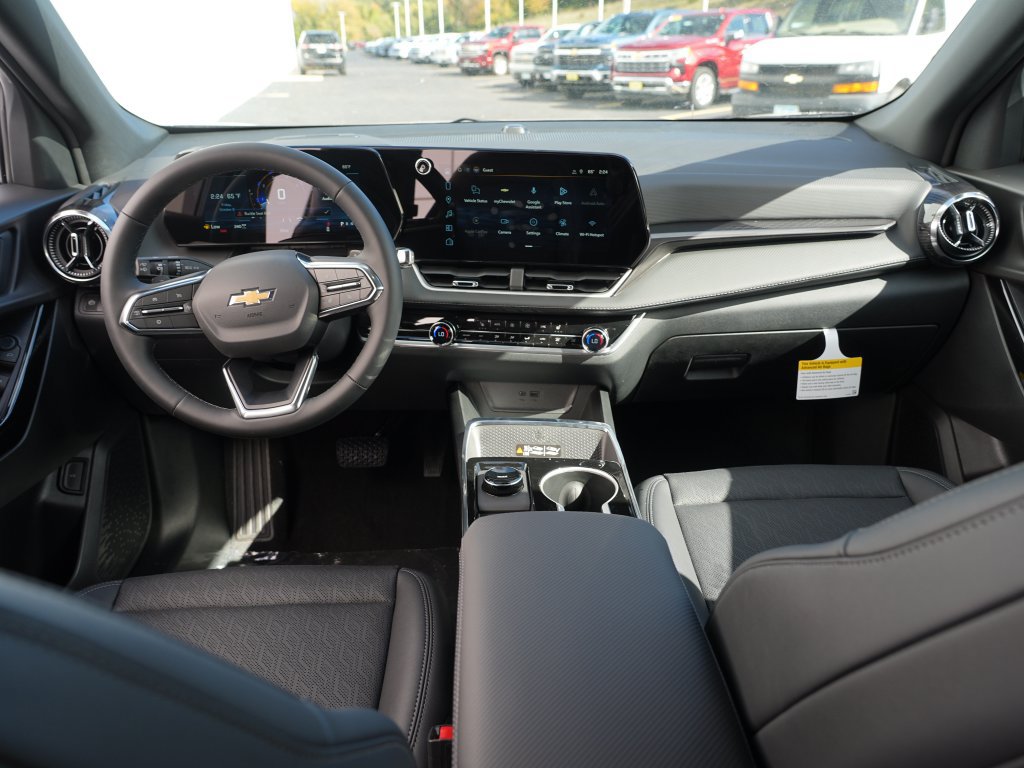 New 2027 Chevrolet Equinox LT w/ Convenience Package II AWD/4WD image 15