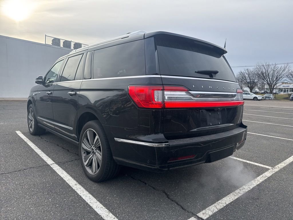 Used 2018 Lincoln Navigator L Reserve w/ Technology Package image 9