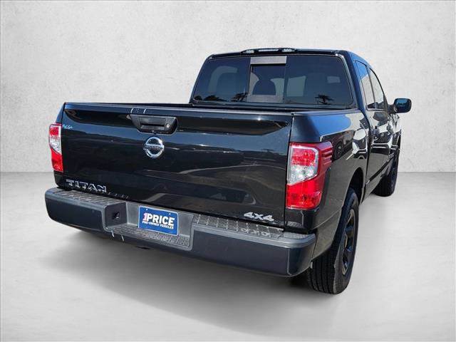 Used 2019 Nissan Titan S image 5