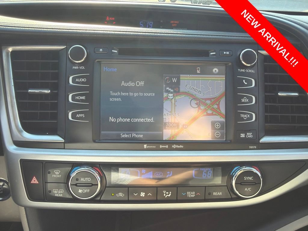 Used 2018 Toyota Highlander XLE AWD/4WD image 9