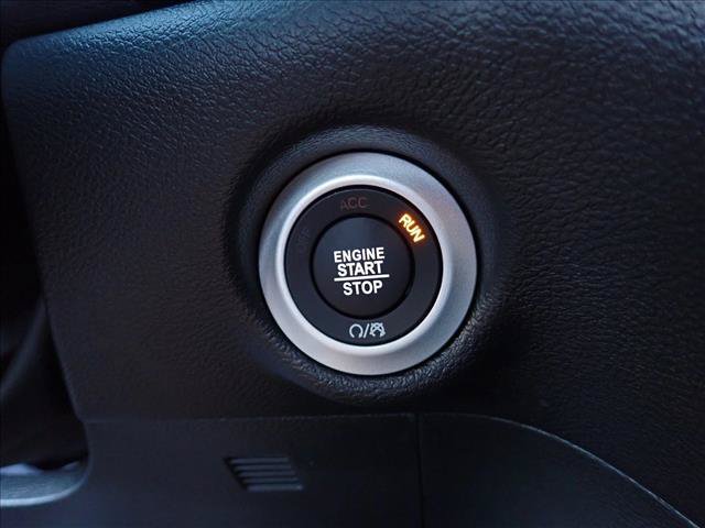 New 2027 Chrysler Pacifica Select AWD/4WD image 20