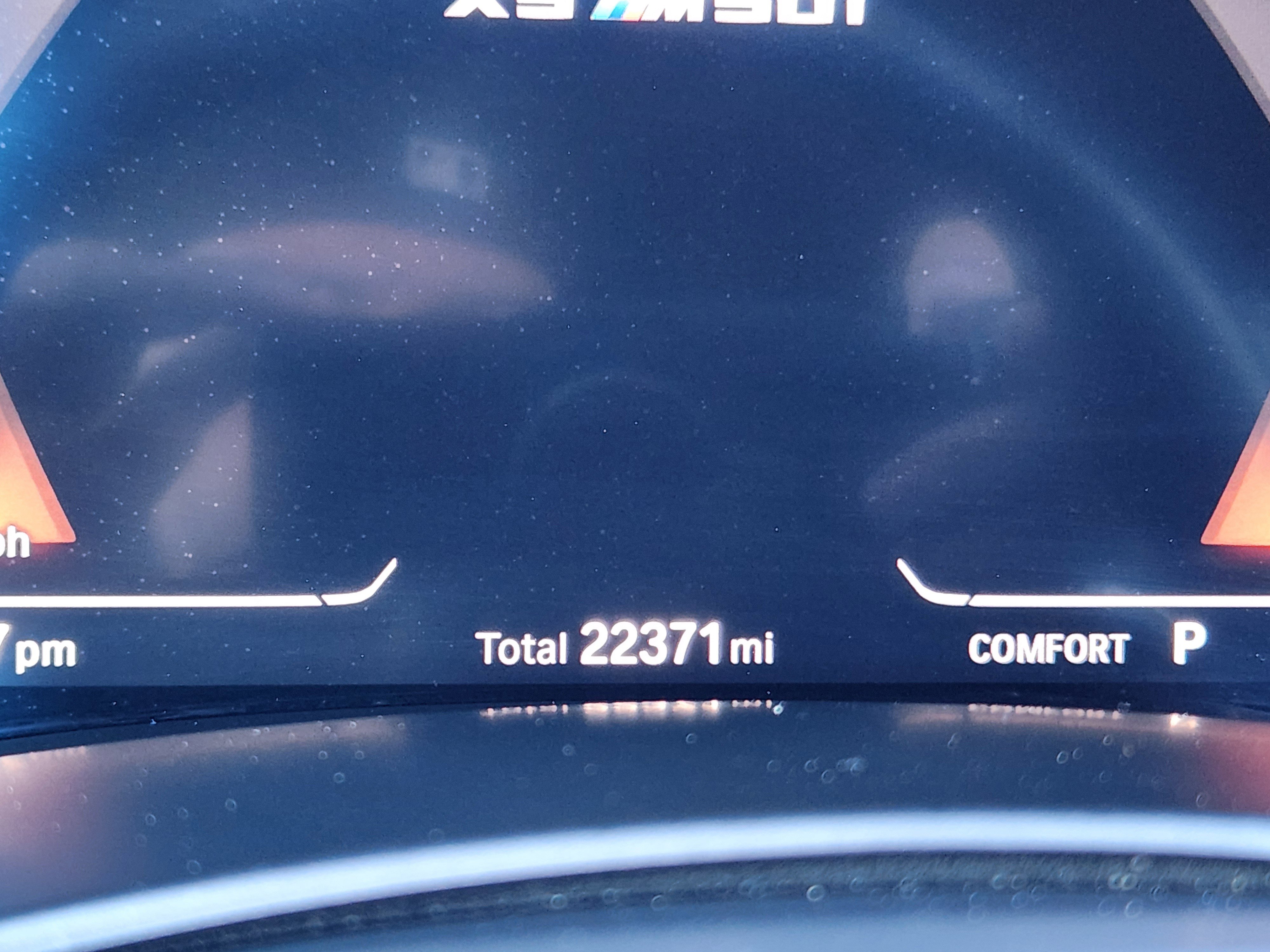 Used 2022 BMW X5 M50i w/ Executive Package image 9