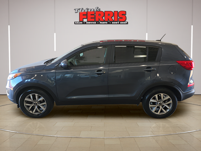 Used 2015 Kia Sportage LX FWD image 2