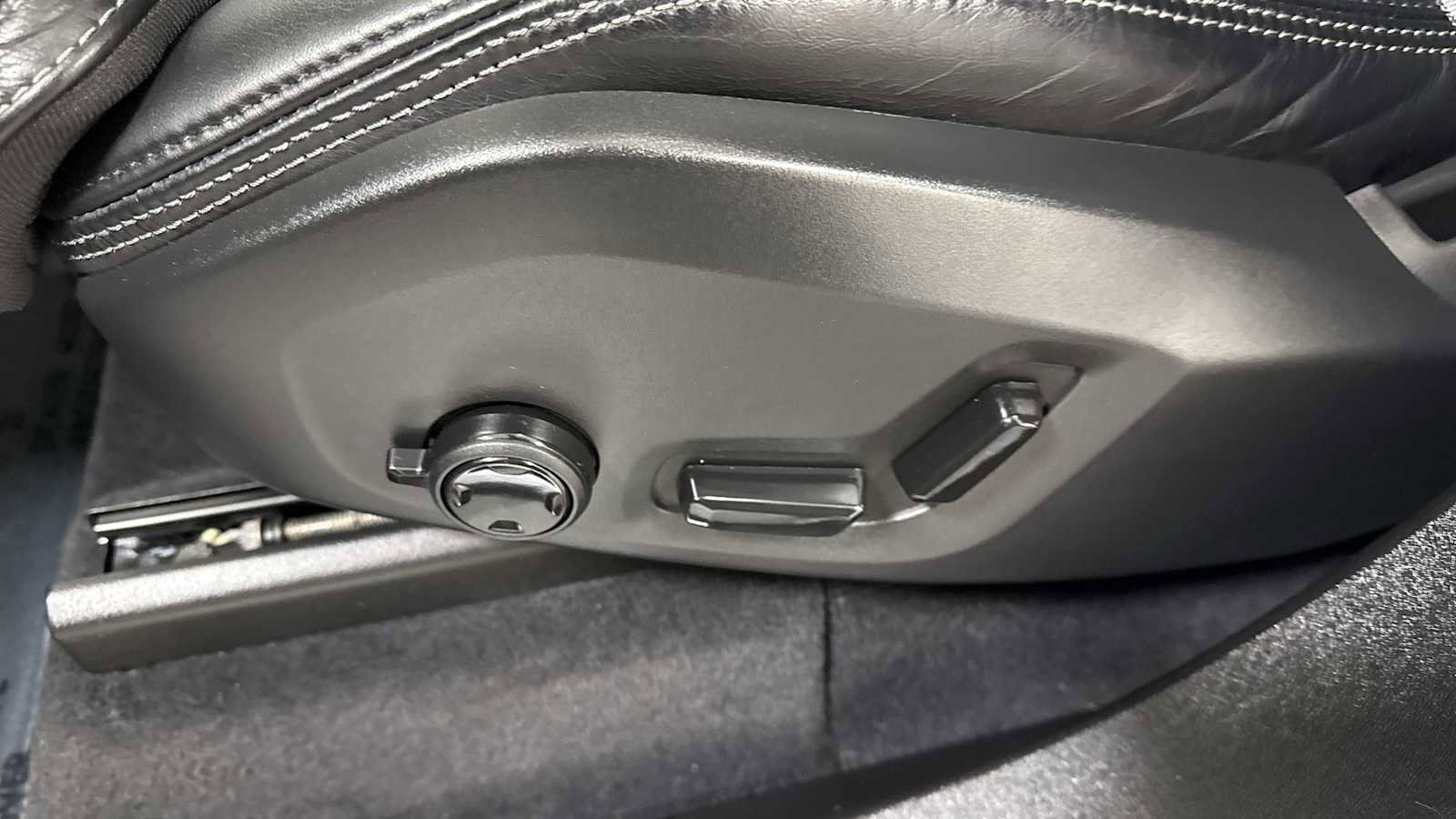 Used 2022 Volvo XC90 T6 Inscription w/ Advanced Package image 14