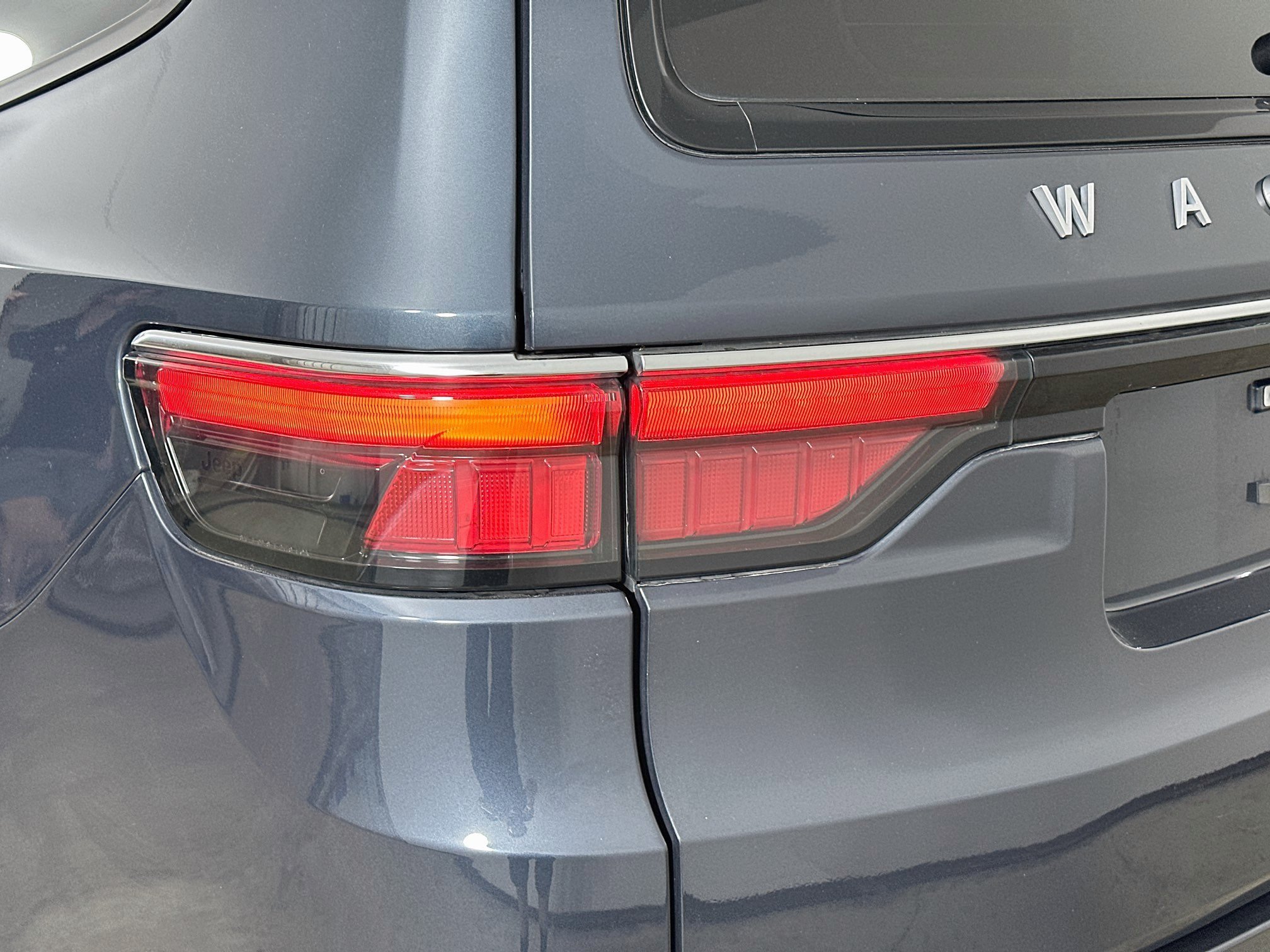 Certified 2023 Jeep Wagoneer 4WD w/ Premium Group I image 44