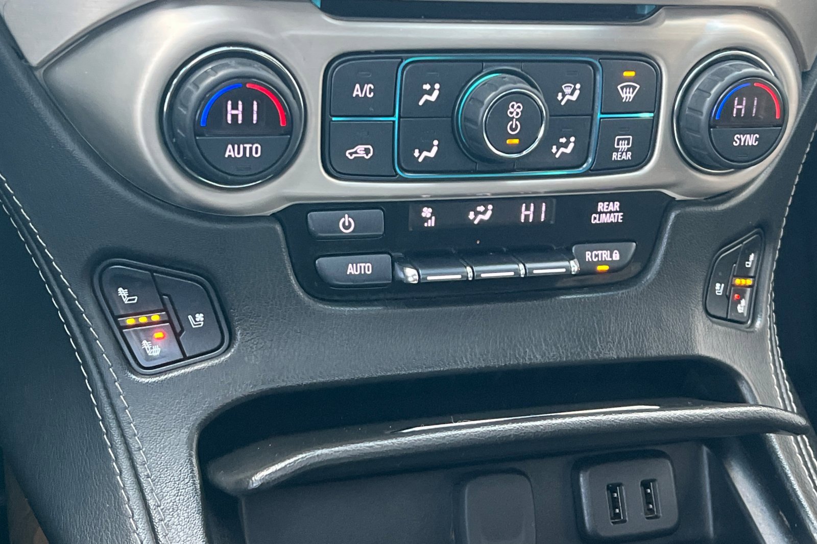 Used 2018 GMC Yukon XL Denali w/ Denali Ultimate Package image 25