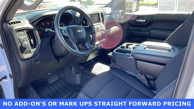 Used 2025 Chevrolet Silverado 1500 W/T RWD image 9