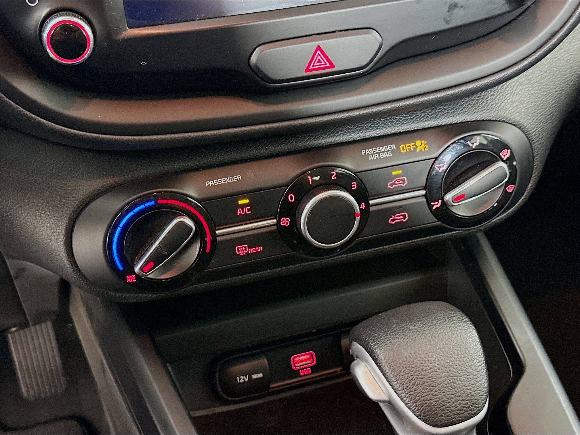 Used 2022 Kia Soul LX w/ Technology Package FWD image 23