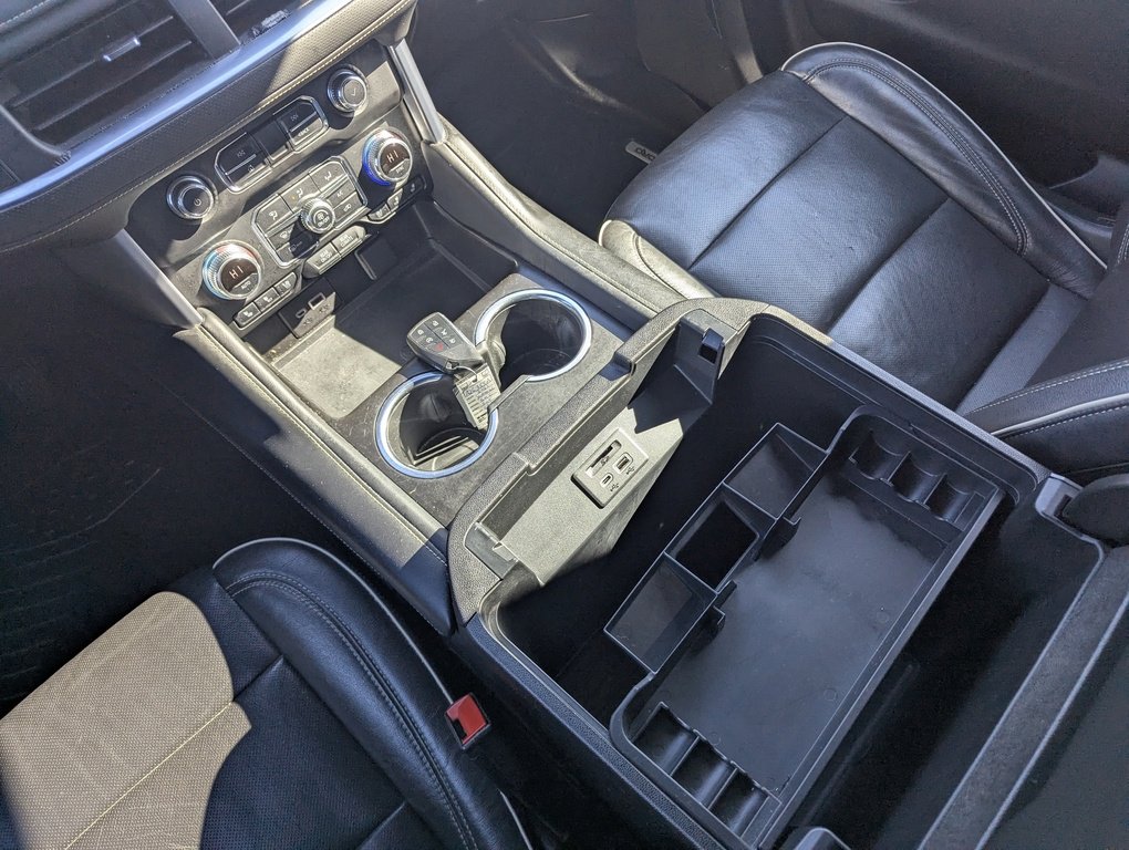 Used 2021 GMC Yukon XL SLT image 37