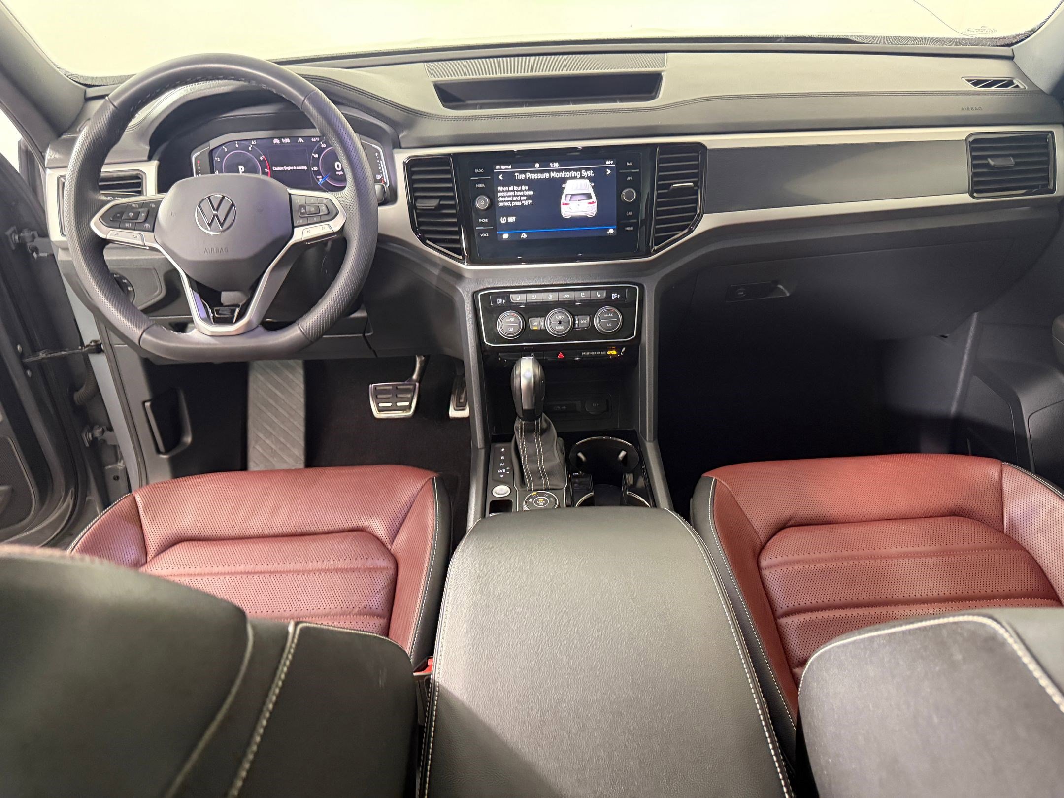 Used 2023 Volkswagen Atlas Cross Sport SEL Premium R-Line image 14