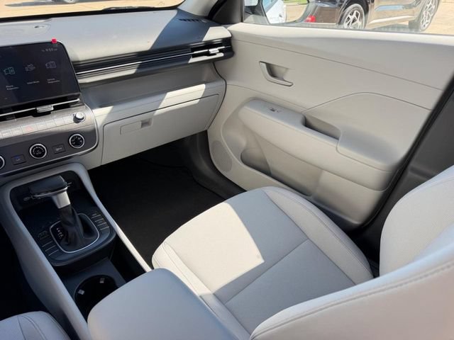 New 2026 Hyundai Kona SE FWD image 14