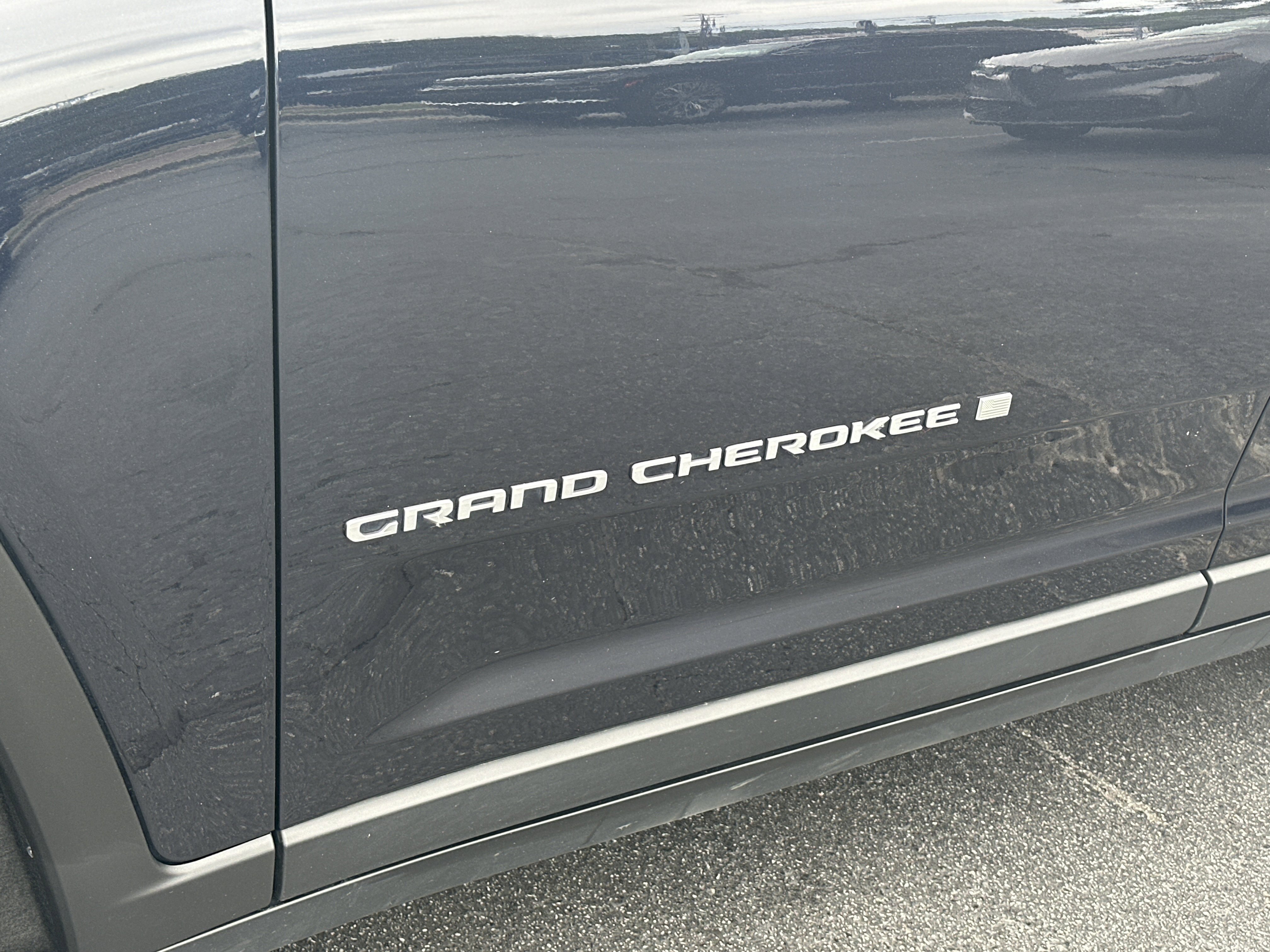 Used 2024 Jeep Grand Cherokee Limited AWD/4WD image 14