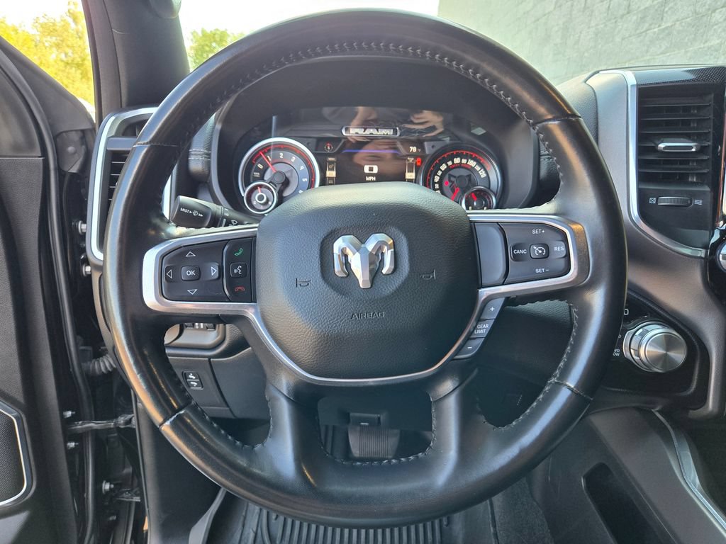 Used 2022 RAM 1500 Laramie AWD/4WD image 18
