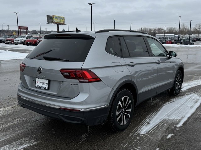 Used 2022 Volkswagen Tiguan S image 33