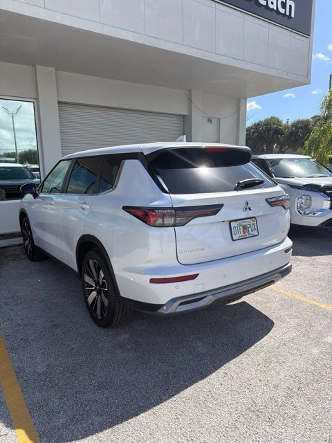 Used 2026 Mitsubishi Outlander SE FWD image 6