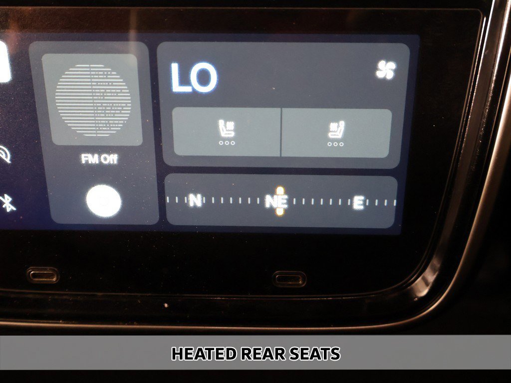 Used 2022 Rivian R1T Adventure image 10