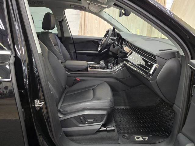 Used 2023 Audi Q7 3.0T Premium Plus AWD/4WD image 41