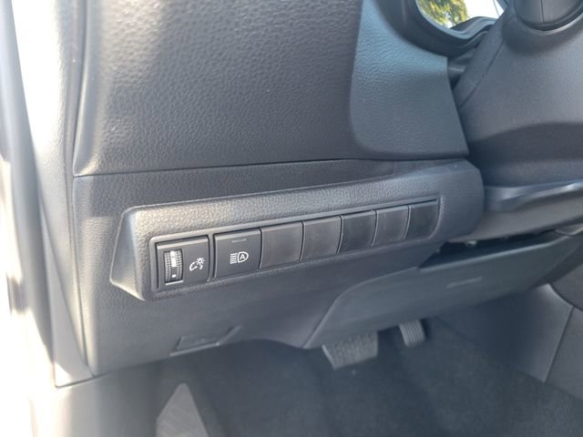 Used 2026 Toyota Corolla SE FWD image 15