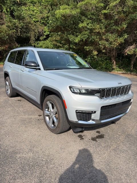 Used 2021 Jeep Grand Cherokee L Limited AWD/4WD image 3