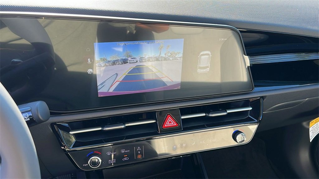 New 2025 Kia Niro EX image 17