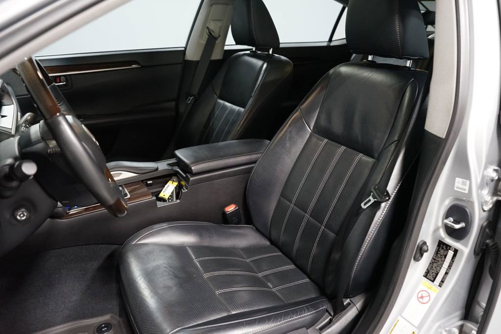 Used 2018 Lexus ES 350 w/ Luxury Package w/Wood Trim FWD image 28