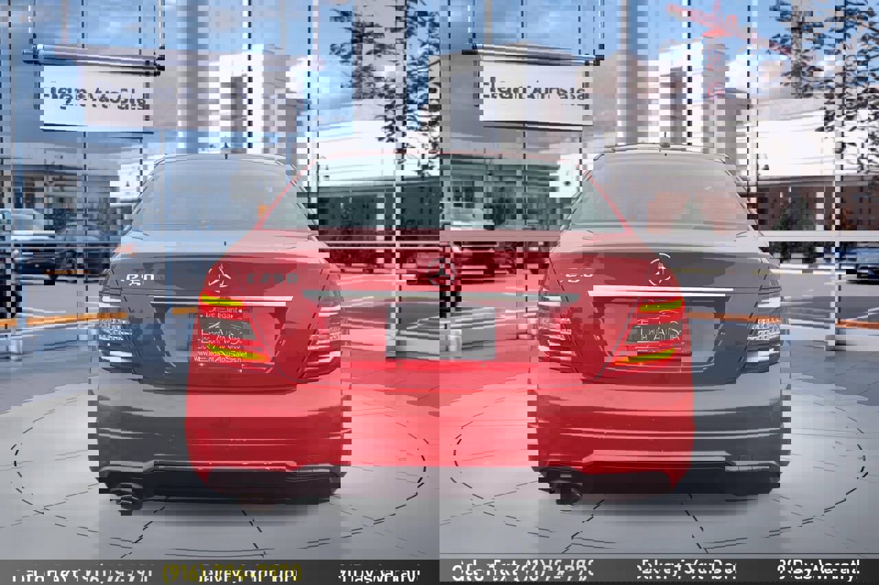 Used 2012 Mercedes-Benz C 250 Sedan image 7