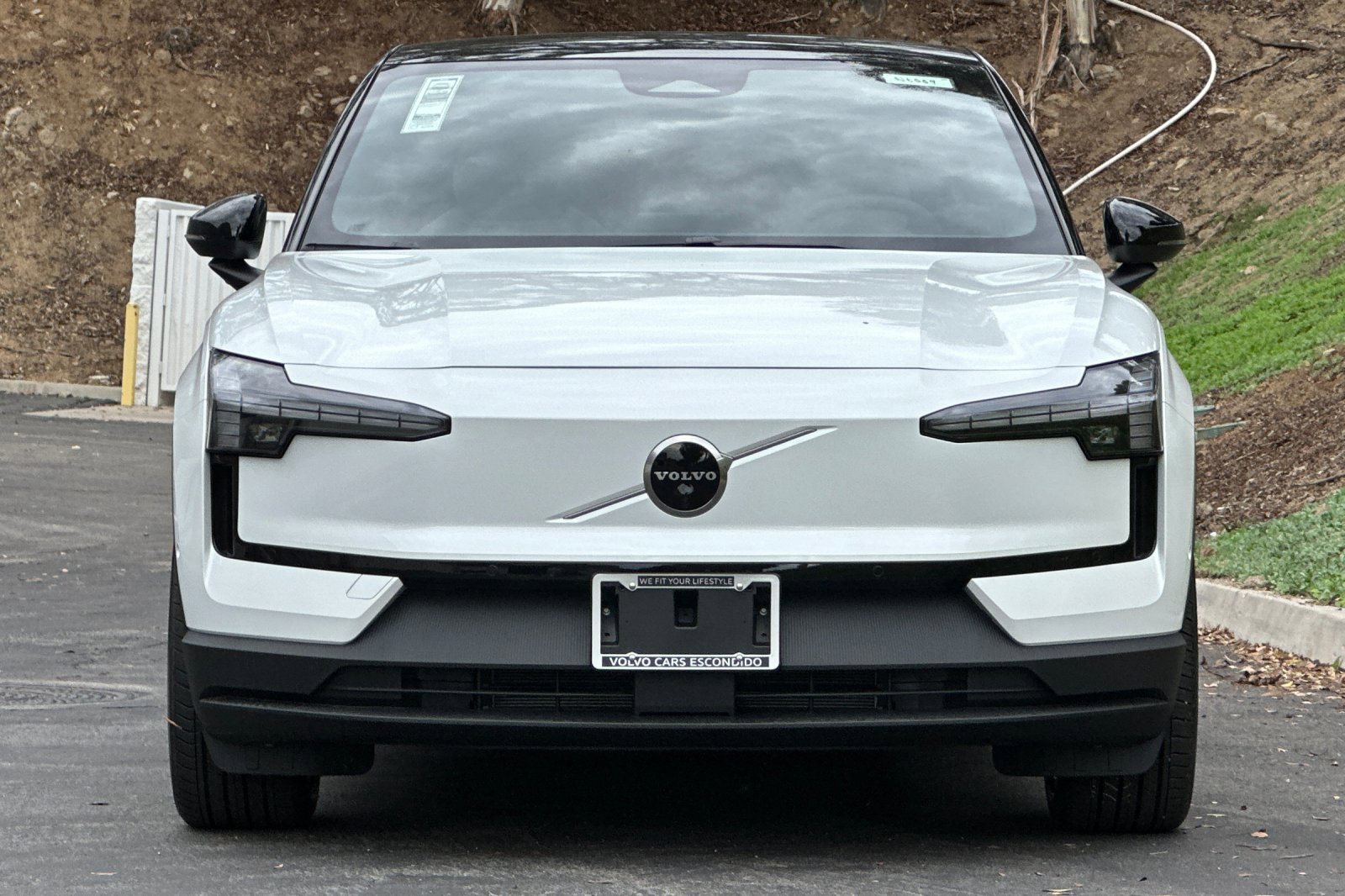 New 2026 Volvo EX30 Ultra image 3