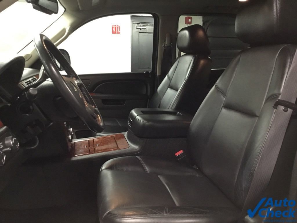 Used 2012 Chevrolet Avalanche LTZ image 25