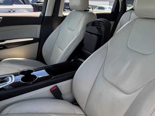 Used 2015 Ford Edge Titanium AWD/4WD image 28