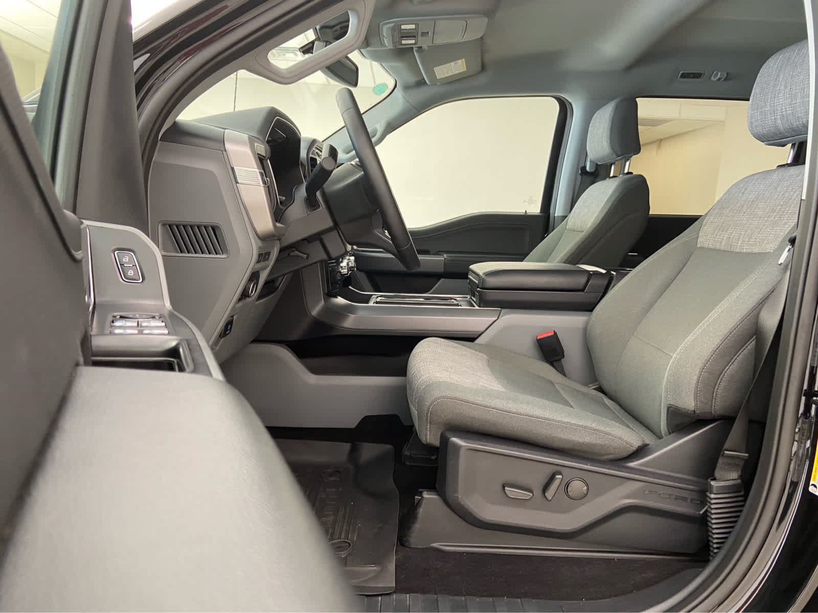Used 2023 Ford F150 XLT w/ Equipment Group 302A High AWD/4WD image 14
