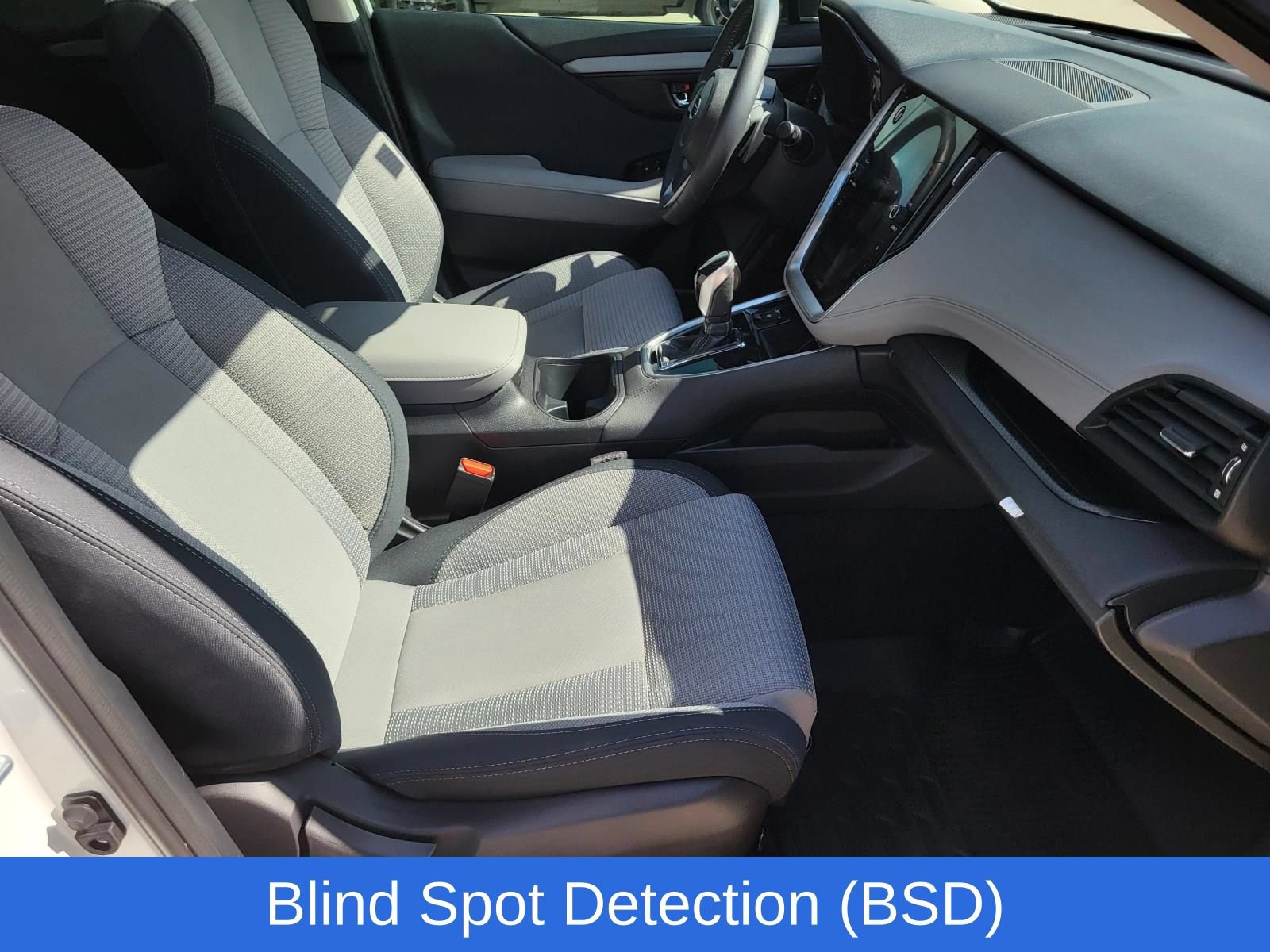 Used 2025 Subaru Outback Premium AWD/4WD image 9