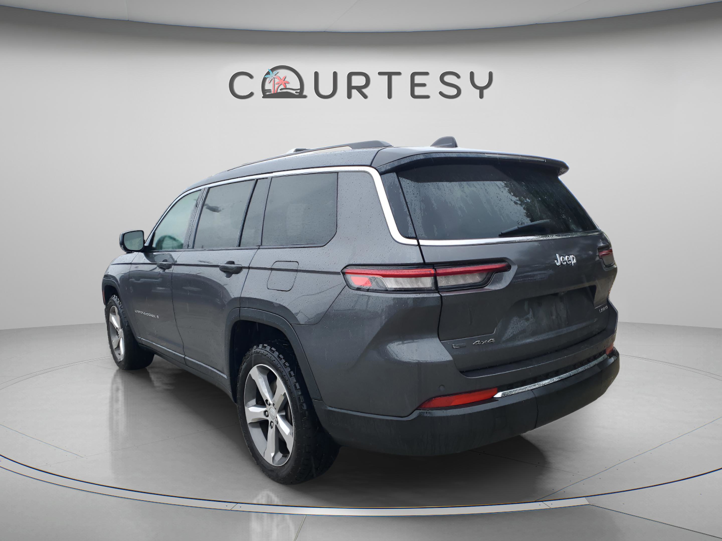 Used 2021 Jeep Grand Cherokee L Limited w/ Trailer Tow Group (B) image 2