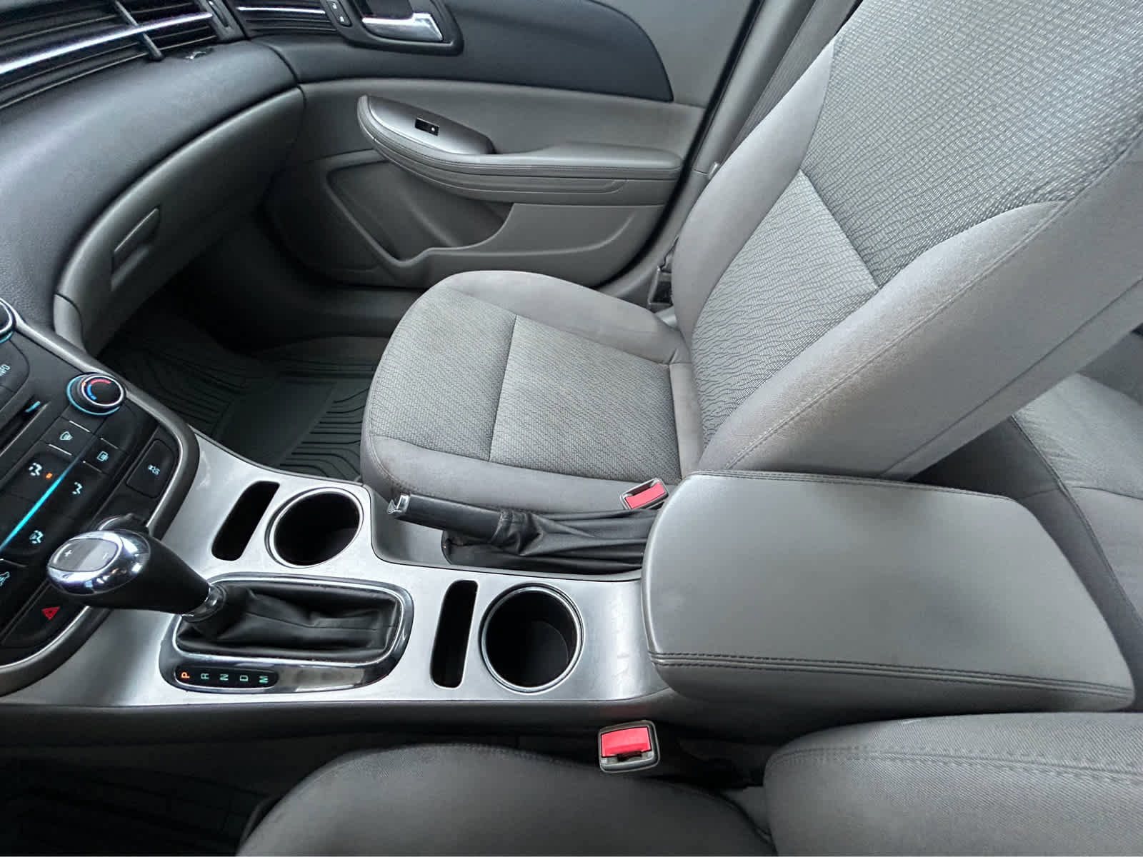 Used 2015 Chevrolet Malibu LS FWD image 28