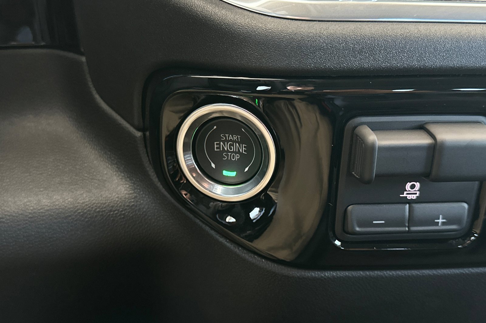 New 2025 Chevrolet Silverado 2500 LT w/ Safety Package image 22