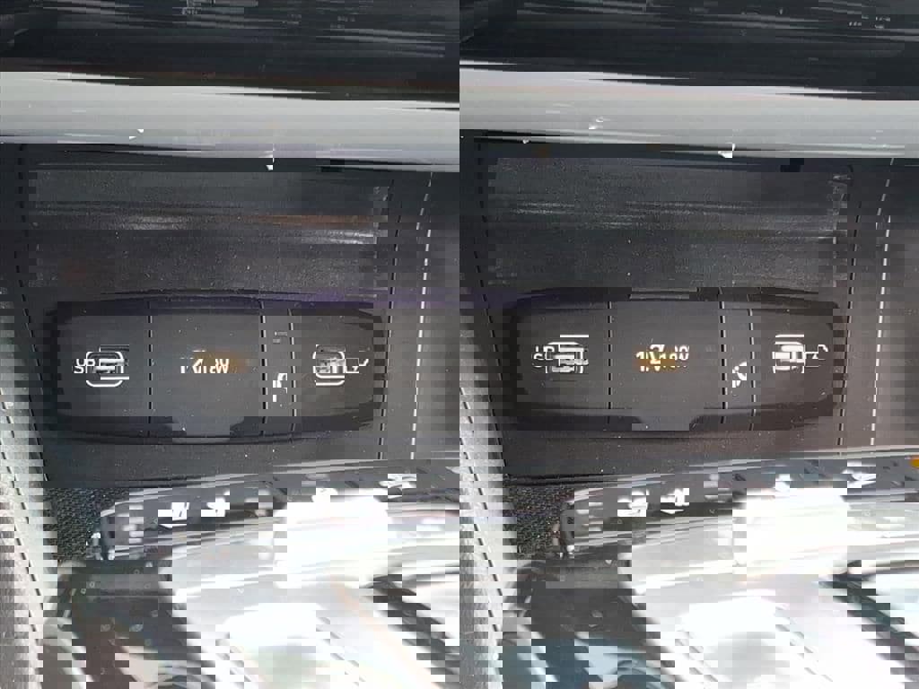 Used 2022 Hyundai Tucson Limited w/ Cargo Package image 15